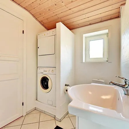 Vakantiehuis 6 Person In Henne-by Traum Henne Strand