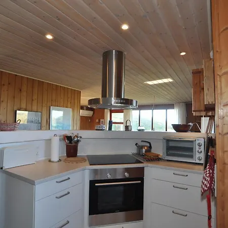 6 Person In Henne-by Traum